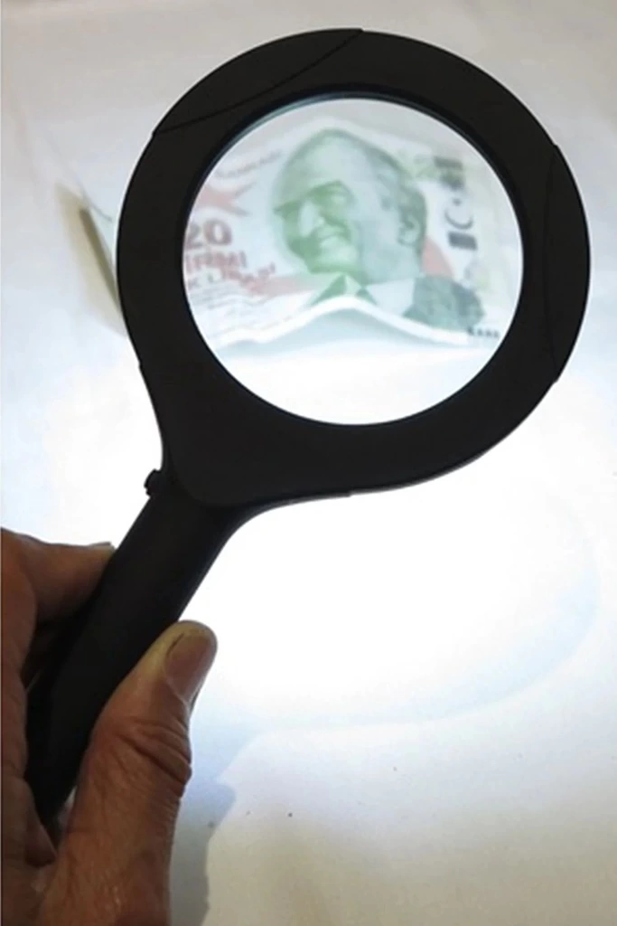 3 Ledli Işıklı El Büyüteci 250 Lümen Beyaz Işık Büyüteç 3x Zoom Tamirci Büyüteç Wt374