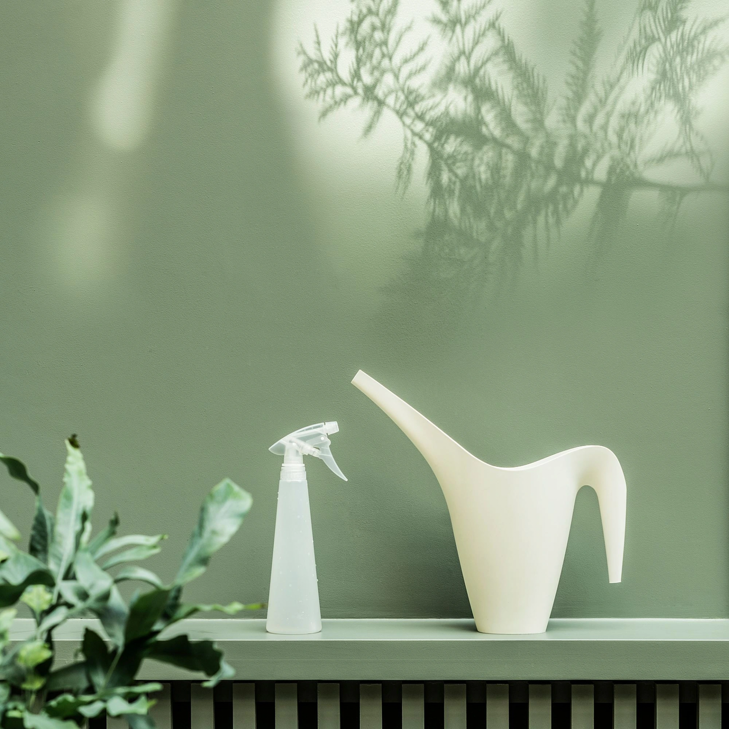 Çok Amaçlı Spreyli Şişe Şeffaf 350 Ml